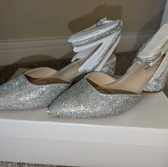Alex Marie Brinley Rhinestone Round Heel Pumps, Size 5.5, Color Silver - Picture 4 of 13